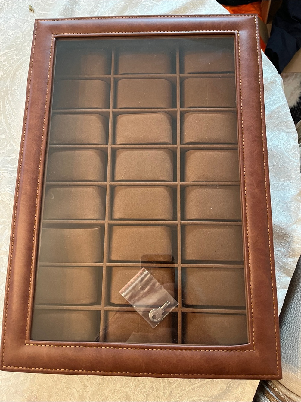 Watch Case! New holds 24. Has lock and key!
